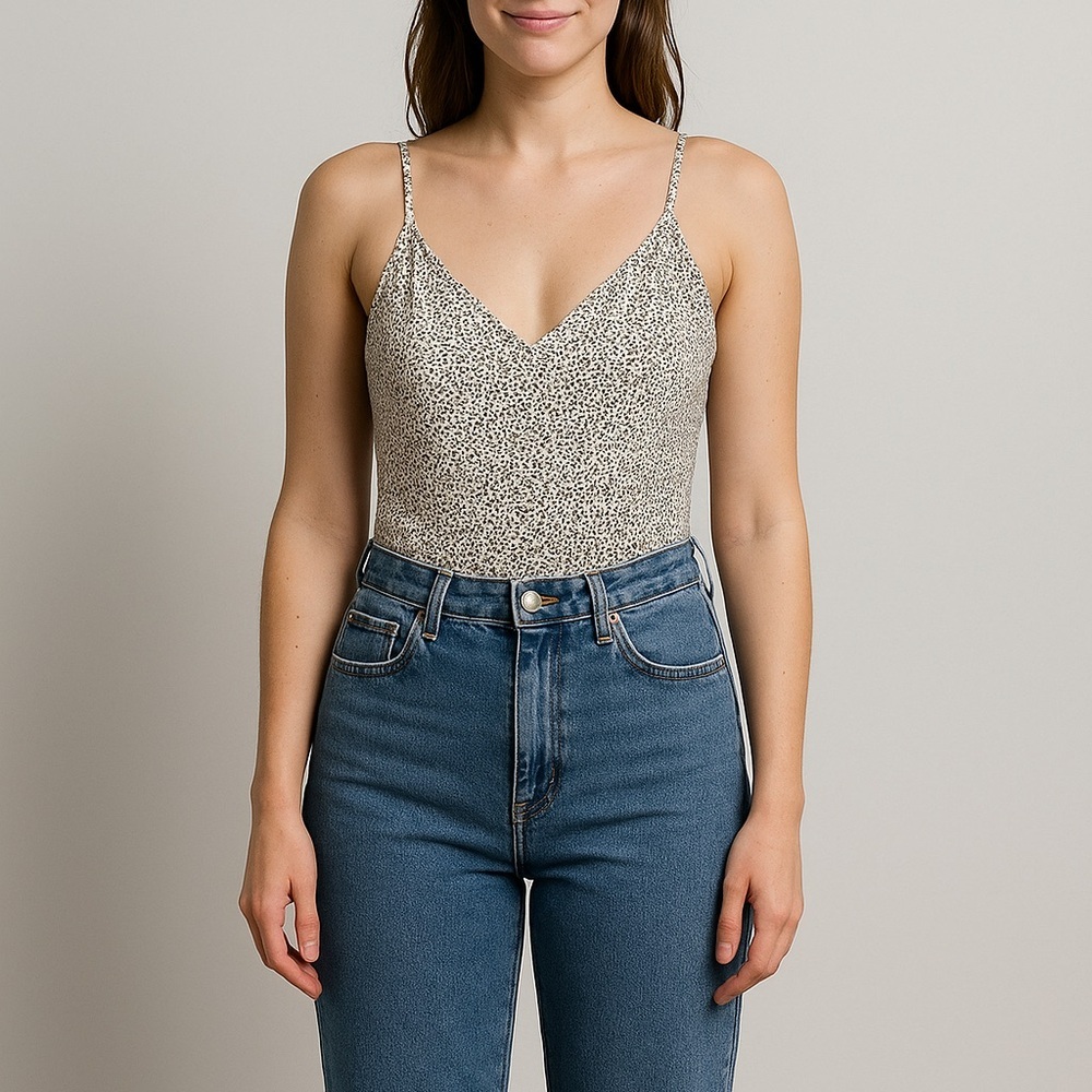 Nordstrom Gaze Size XS Leopard Printed Bodysuit.